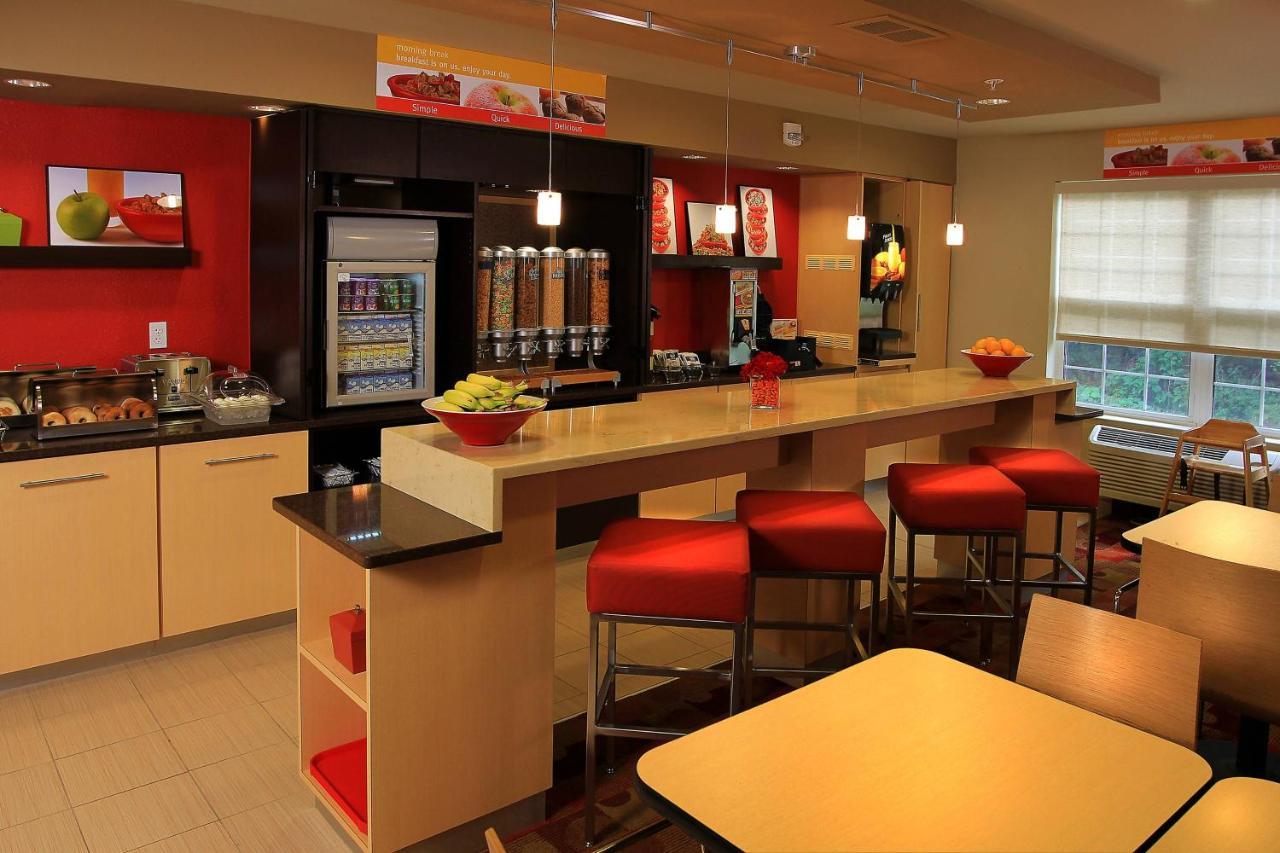 Towneplace Suites By Marriott East Lansing Buitenkant foto